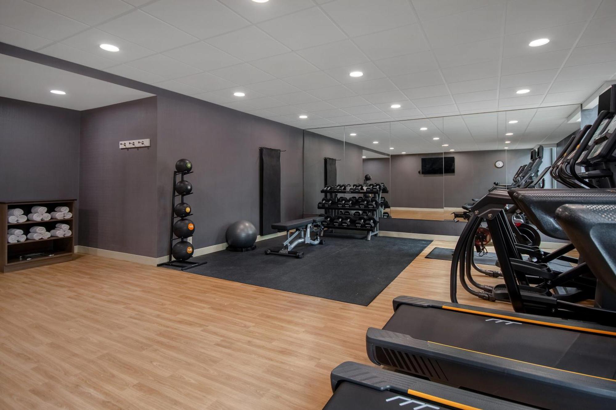 Best Western Plus Meadowlands ซีคอคัส ภายนอก รูปภาพ